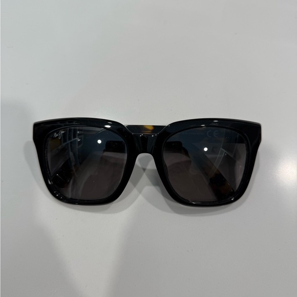 Maui Jim Heliconia sunglass - Picture 2 of 4